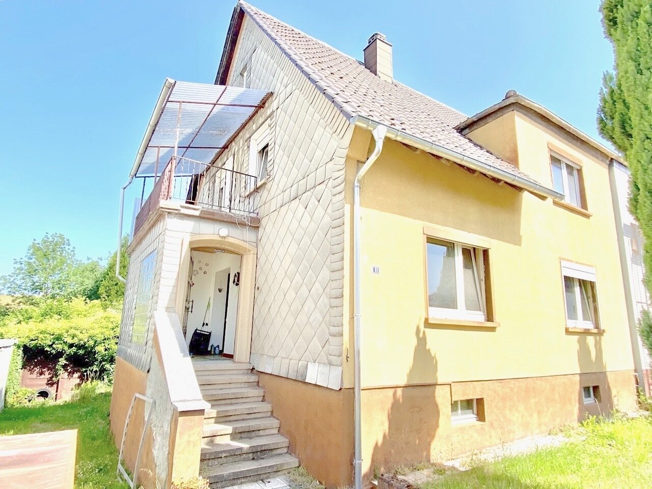 Naturnahe Doppelhaushälfte mit großem Grundstück Naturnahe Doppelhaushälfte mit großem Grundstück