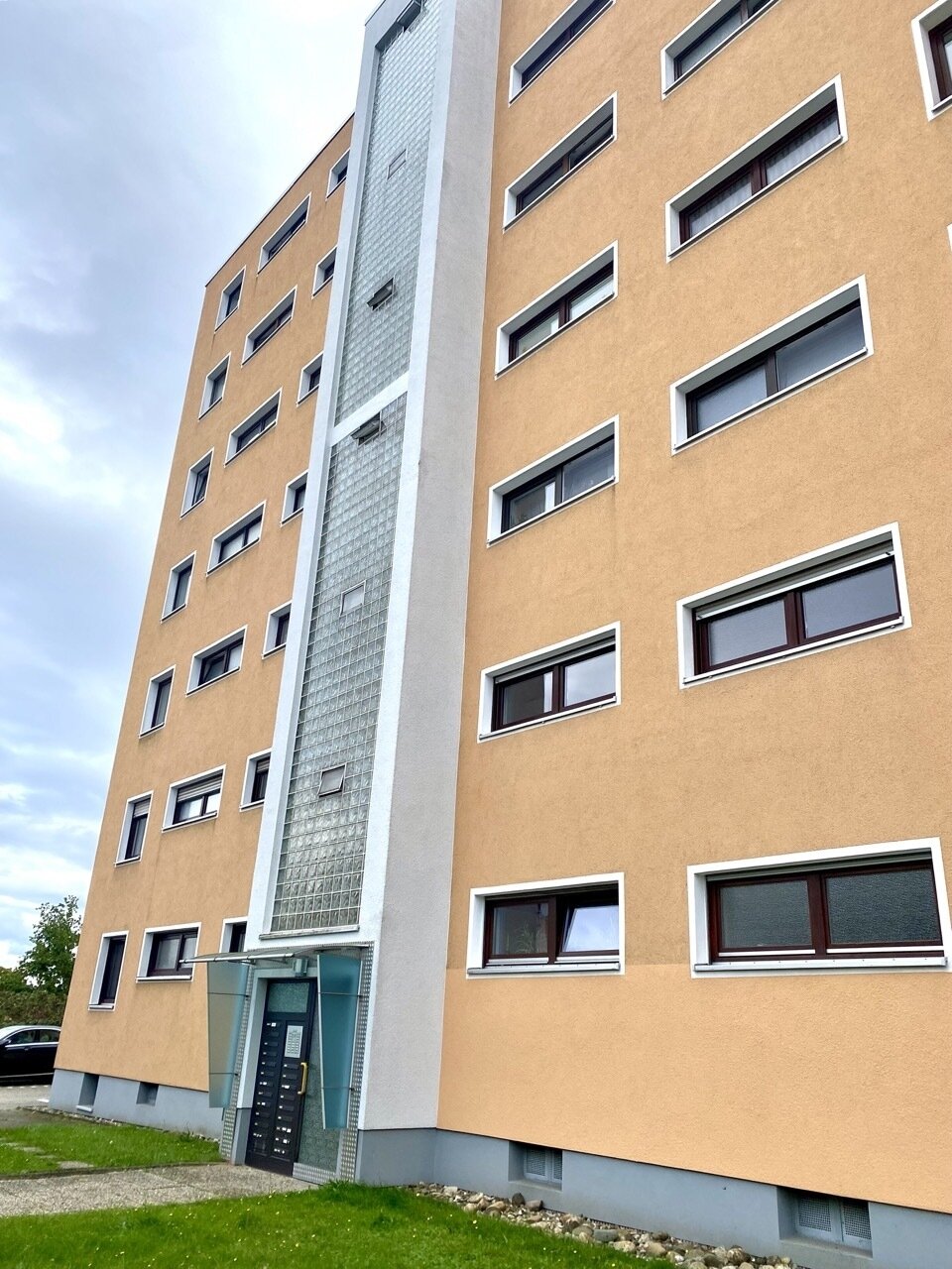 KL-West: Gepflegte 1‑Zimmerwohnung zu vermieten! KL-West: Gepflegte 1‑Zimmerwohnung zu vermieten!