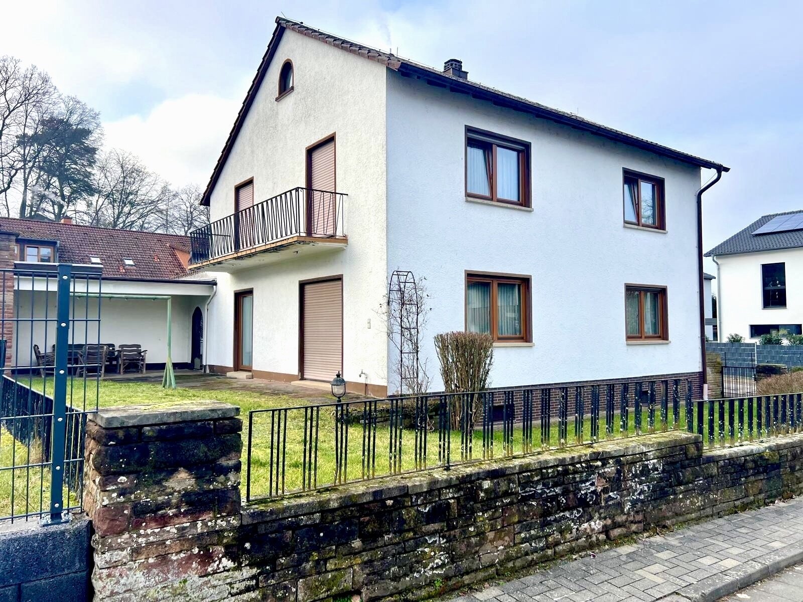 Ihr Familienhaus in Weilerbach – geräumig, hell und gepflegt! Ihr Familienhaus in Weilerbach – geräumig, hell und gepflegt!